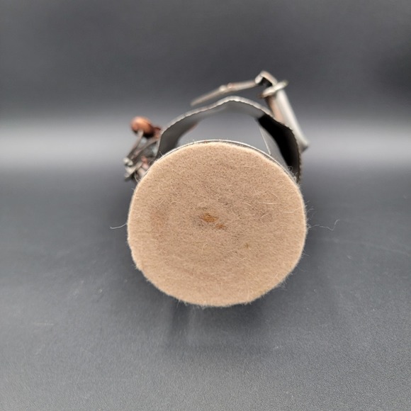 Novelty Wine Bottle Holder Metal Art‎ Lovers Flowers and Chocolate Rustic - Picture 10 of 13